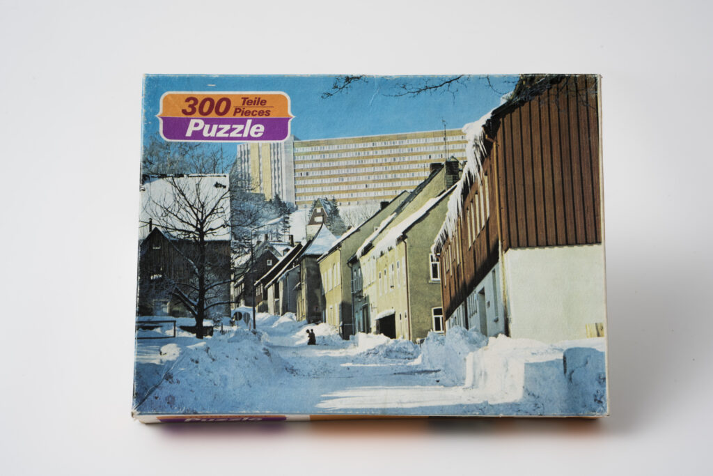 puzzle with motif view of Oberwiesenthal in winter