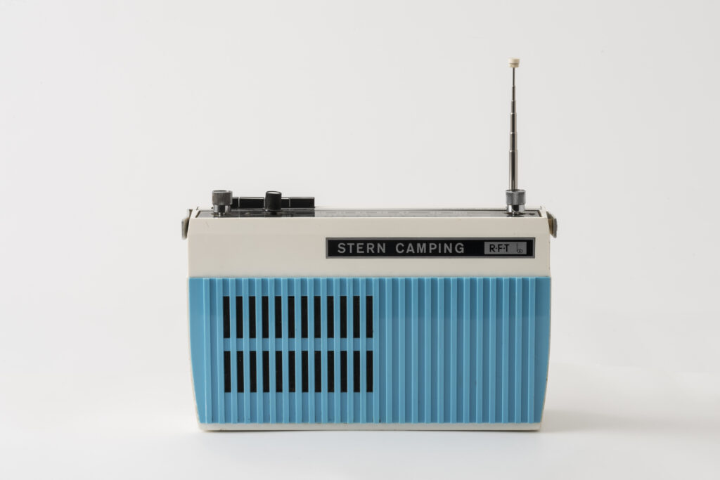 stern radio camping with turquoise front