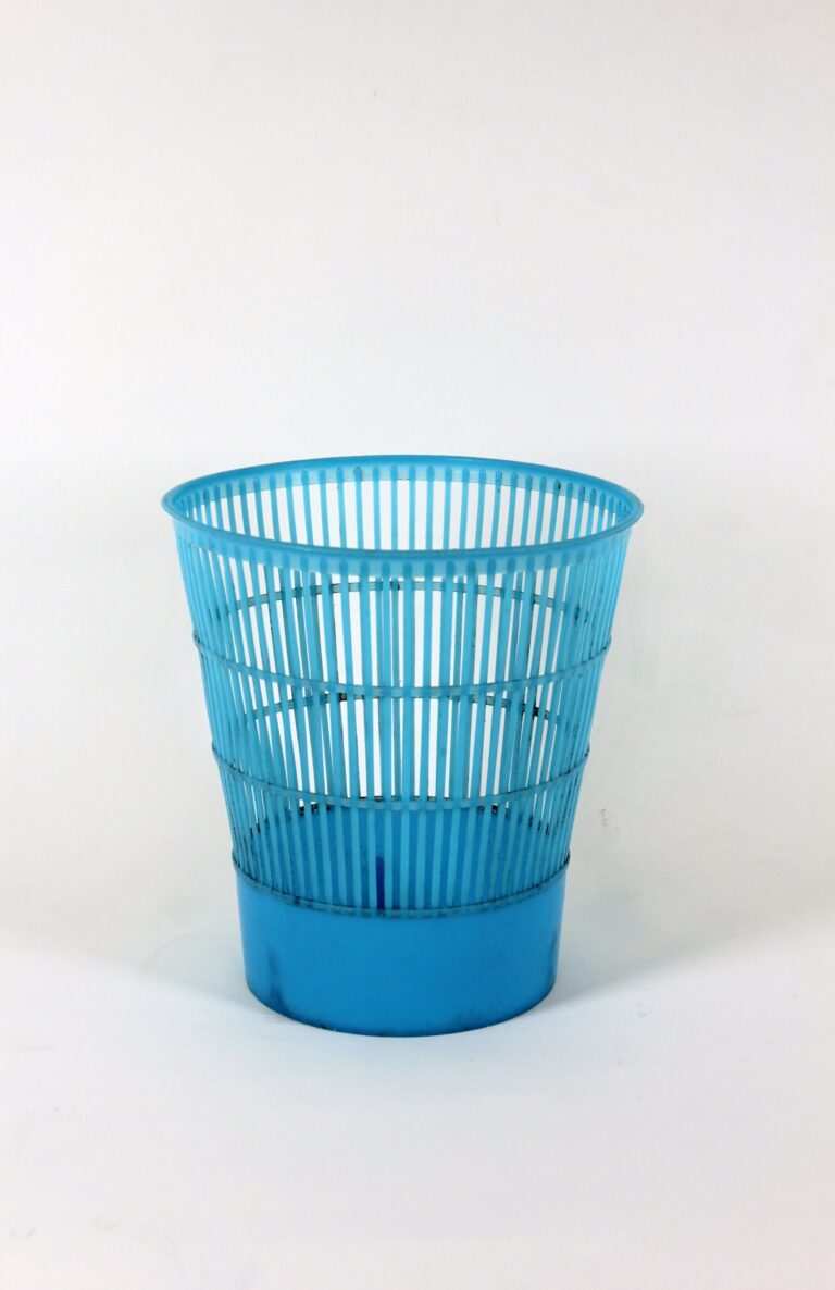 Papierkorb aus Kunststoff